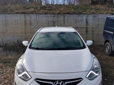 Culoarealb Second-hand 2014 Hyundai i40 Premium Break | 6.800 EUR (Preț OK)