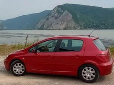 Utilizat 2005 Peugeot 307 Hatchback | 1.950 EUR (Puțin scump)