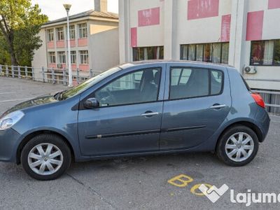 second-hand Renault Clio III 1.6, 110cai, 2008