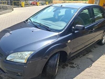 Second-hand 2006 Ford Focus Hatchback | 1.999 EUR (Preț OK)