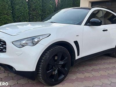 Culoarealb Utilizat 2011 Infiniti Fx30 SUV | 9.300 EUR