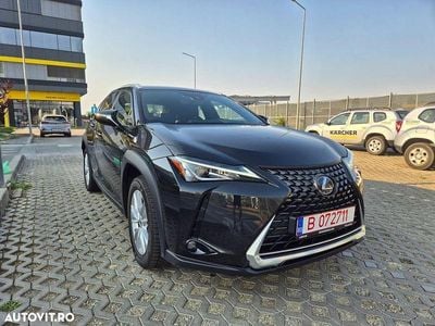 Lexus UX 250h