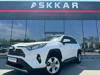 Second-hand Toyota RAV4 Hybrid 178 CP (130 kW) 2019 Alb SUV