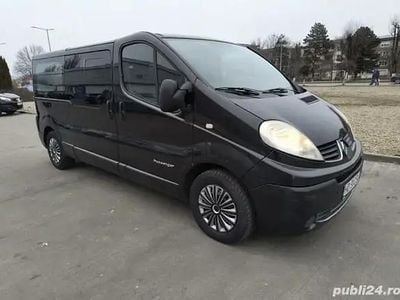 Utilizat 2010 Renault Trafic Monovolum | 8.350 EUR (Scump)