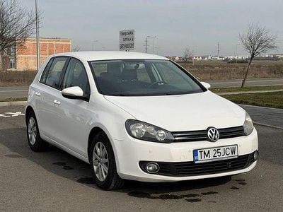 Second-hand VW Golf VII Comfortline 105 CP (77 kW) 2012 Culoarealb Hatchback