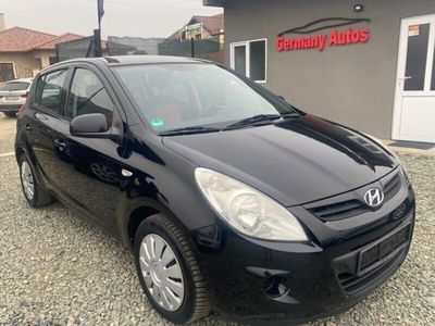 second-hand Hyundai i20 2010 · 204 000 km · 1 248 cm3 · Benzina