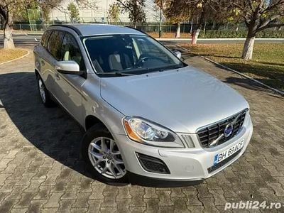 Argintiu Utilizat 2013 Volvo XC60 SUV | 11.500 EUR (Scump)