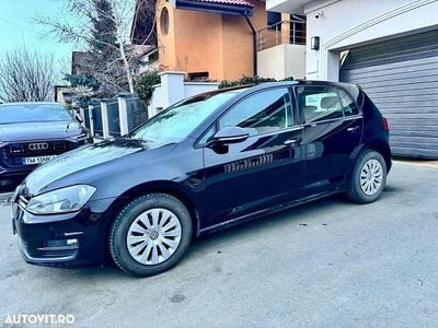 Culoarenegru Second-hand 2016 VW Golf VII Trendline Hatchback | 8.500 EUR (Preț bun)