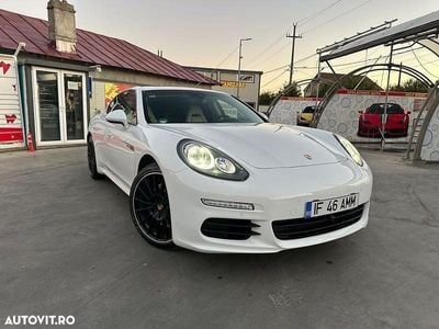 Culoarealb Utilizat 2014 Porsche Panamera Berlinǎ | 27.890 EUR