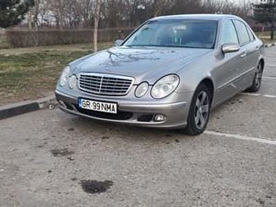 Second-hand Mercedes E200 170 CP (125 kW) 2004 Berlinǎ