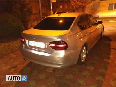 Second-hand BMW 320 176 CP (129 kW) 2008 Argintiu Berlinǎ