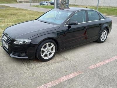 Second-hand Audi A4 Attraction 143 CP (105 kW) 2011 Culoarenegru Berlinǎ