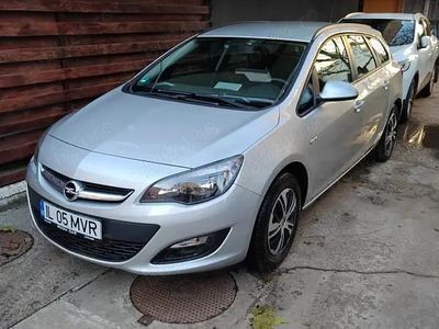 Gri Utilizat 2015 Opel Astra Break | 4.700 EUR (Preț OK)