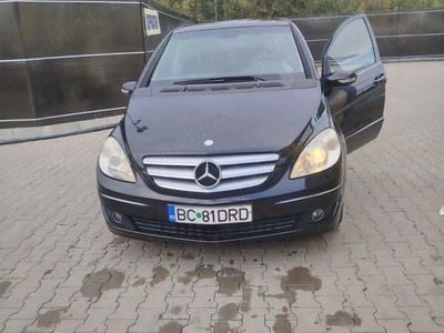 Mercedes B180