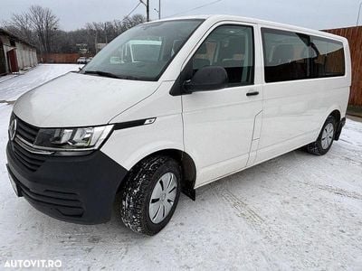 Culoarealb Second-hand 2024 VW Transporter Van | 29.800 EUR