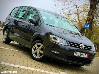 Culoaregri Utilizat 2015 VW Sharan Trendline Monovolum | 9.450 EUR (Super Preț)