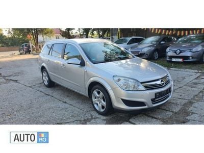 Argintiu Utilizat 2008 Opel Astra Break | 2.999 EUR (Puțin scump)