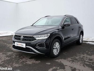 Culoarenegru Second-hand 2023 VW T-Roc Life SUV | 22.750 EUR (Preț bun)