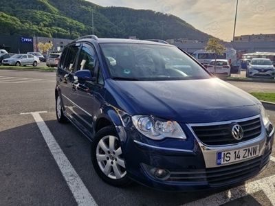 second-hand VW Touran DSG BENZINA ANUL 2008