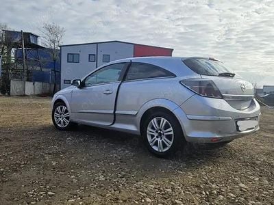 Second-hand Opel Astra GTC 85 CP (62 kW) 2008 Gri Hatchback