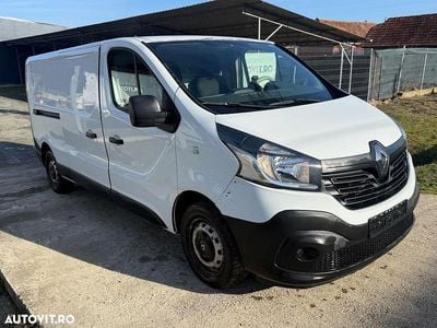 Second-hand Renault Trafic Komfort 120 CP (88 kW) 2015 Culoarealb Monovolum
