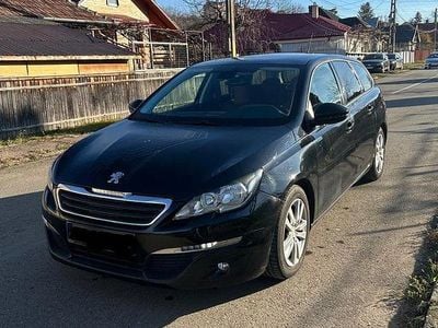 Culoarenegru Utilizat 2015 Peugeot 308 Allure Break | 5.850 EUR (Preț bun)