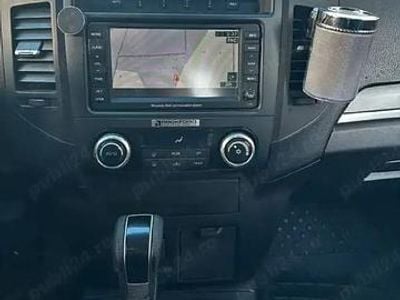 Second-hand Mitsubishi Pajero 250 CP (183 kW) 2012 SUV