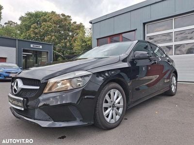 Second-hand Mercedes A160 102 CP (75 kW) 2017 Culoarenegru Hatchback