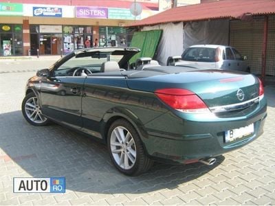 Second-hand Opel Astra Cabriolet 180 CP (132 kW) 2008 Verde Cabrio