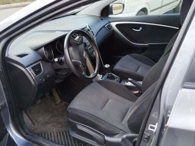 Gri Utilizat 2012 Hyundai i30 Break | 5.800 EUR (Puțin scump)