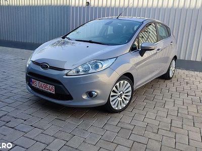 Gri Utilizat 2012 Ford Fiesta Titanium Hatchback | 4.190 EUR