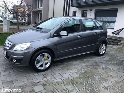 Second-hand Mercedes B180 116 CP (85 kW) 2011 Culoaregri Monovolum
