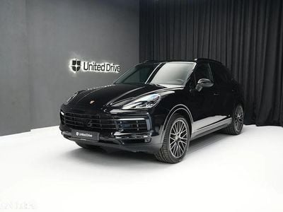 Culoarenegru Utilizat 2021 Porsche Cayenne SUV | 66.499 EUR (Puțin scump)