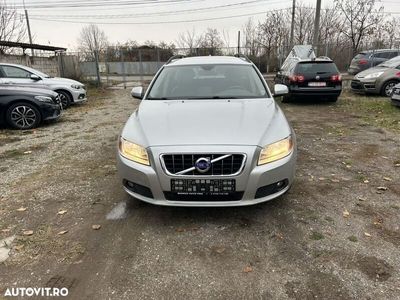 second-hand Volvo V70 D4 Geartronic Momentum