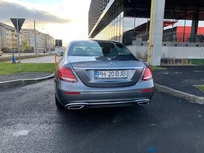 Mercedes E200