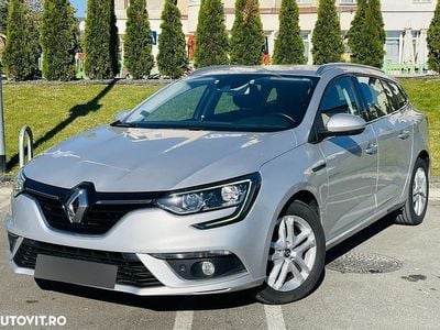 Gri Second-hand 2019 Renault Mégane GrandTour Business Break | 8.800 EUR (Preț OK)