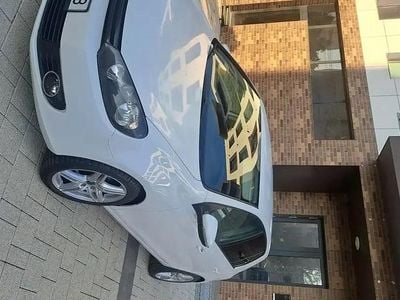 Utilizat 2013 VW Golf VI Hatchback | 4.450 EUR (Preț bun)
