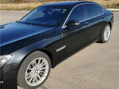 Second-hand BMW 750 381 CP (280 kW) 2012 Berlinǎ