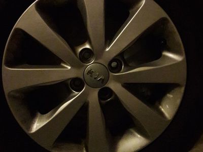 Second-hand Kia Rio 75 CP (55 kW) 2013 Negru Hatchback