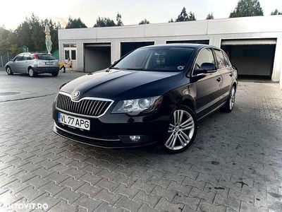 Culoarenegru Second-hand 2015 Skoda Superb Berlinǎ | 8.200 EUR (Puțin scump)