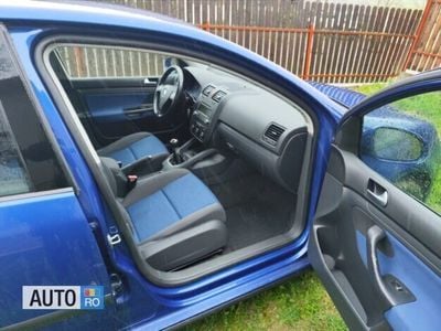 VW Golf V