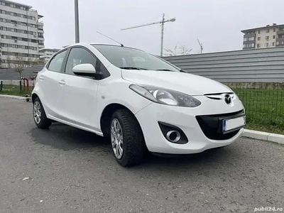 Second-hand Mazda 2 83 CP (61 kW) 2012 Alb Hatchback