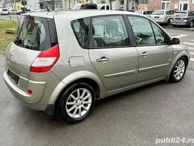 Utilizat 2008 Renault Scénic II Monovolum | 1.100 EUR