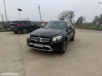 Culoarenegru Utilizat 2015 Mercedes GLC250 SUV | 17.500 EUR (Preț OK)