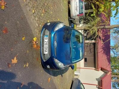 Second-hand Ford Fiesta 70 CP (51 kW) 2011 Albastru Hatchback