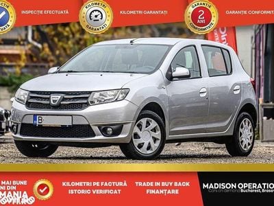 Culoareargint Utilizat 2015 Dacia Sandero Lauréate | 4.449 EUR (Preț bun)