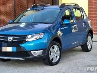 Second-hand Dacia Sandero Stepway 90 CP (66 kW) 2015 Hatchback