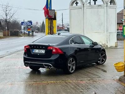 Negru Second-hand 2012 Volvo S60 R-Design Berlinǎ | 6.499 EUR