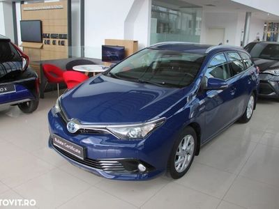 second-hand Toyota Auris Hybrid 