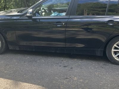 Second-hand BMW 318 Gran Turismo Comfort Edition 143 CP (105 kW) 2013 Negru Break